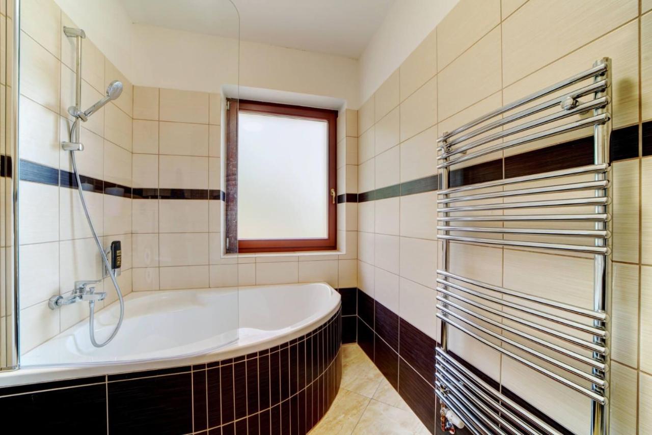 Hotel Zlechov Plumlov Экстерьер фото